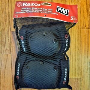 B1G1! NWT Razor Multi-Sport Elbow & Knee Pads!